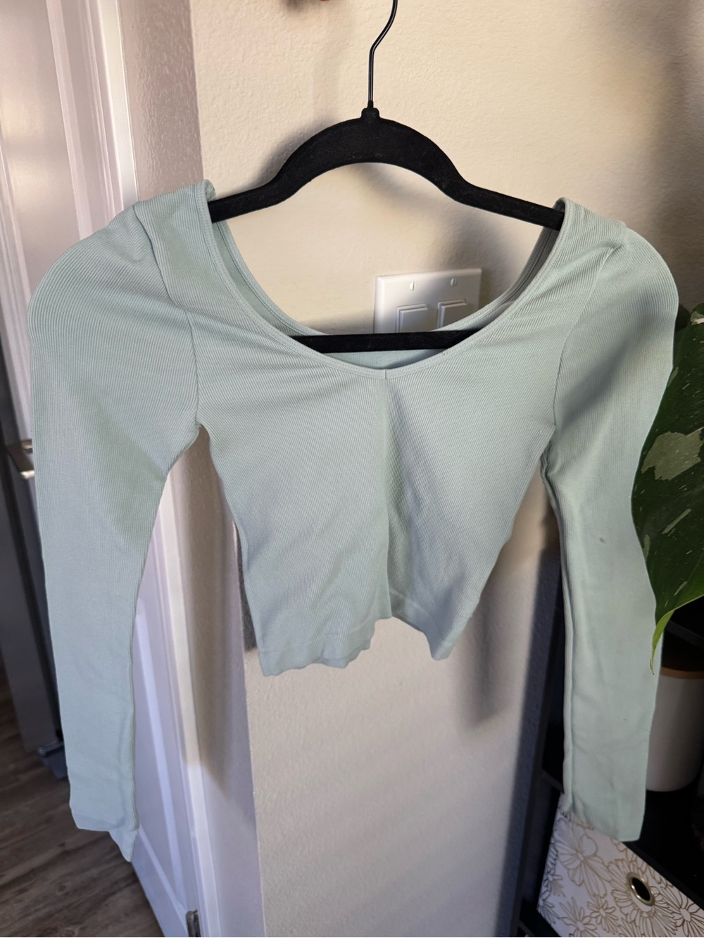 Aeropostale Mint Green Ribbed Long Sleeve Scoop Neck Top